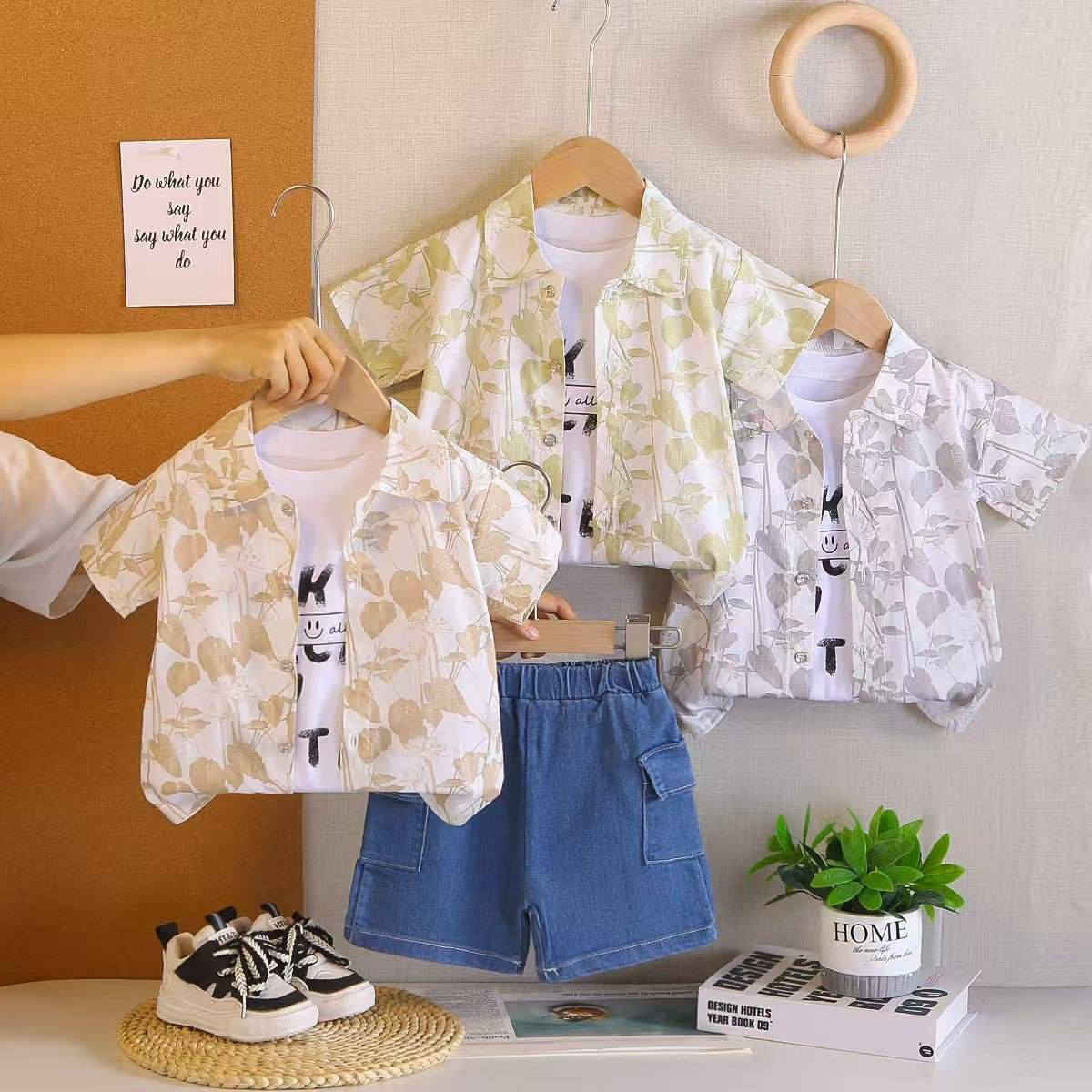 القاط الاوربي البيبي 
3 قطع صناعة صيني
برمودة كابوي 
بدي كمونية قطن 
قميص نص ردن 
يلبس اعمار 
من 1 سنة 
الى 4 سنة 
سعر 76 الف 

توصيل 6 الف


**إذا كنت صاحب هذا الإعلان وتريد حذفه لأي سبب، رجاءا أرسل رسالة إلى الدعم الفني**