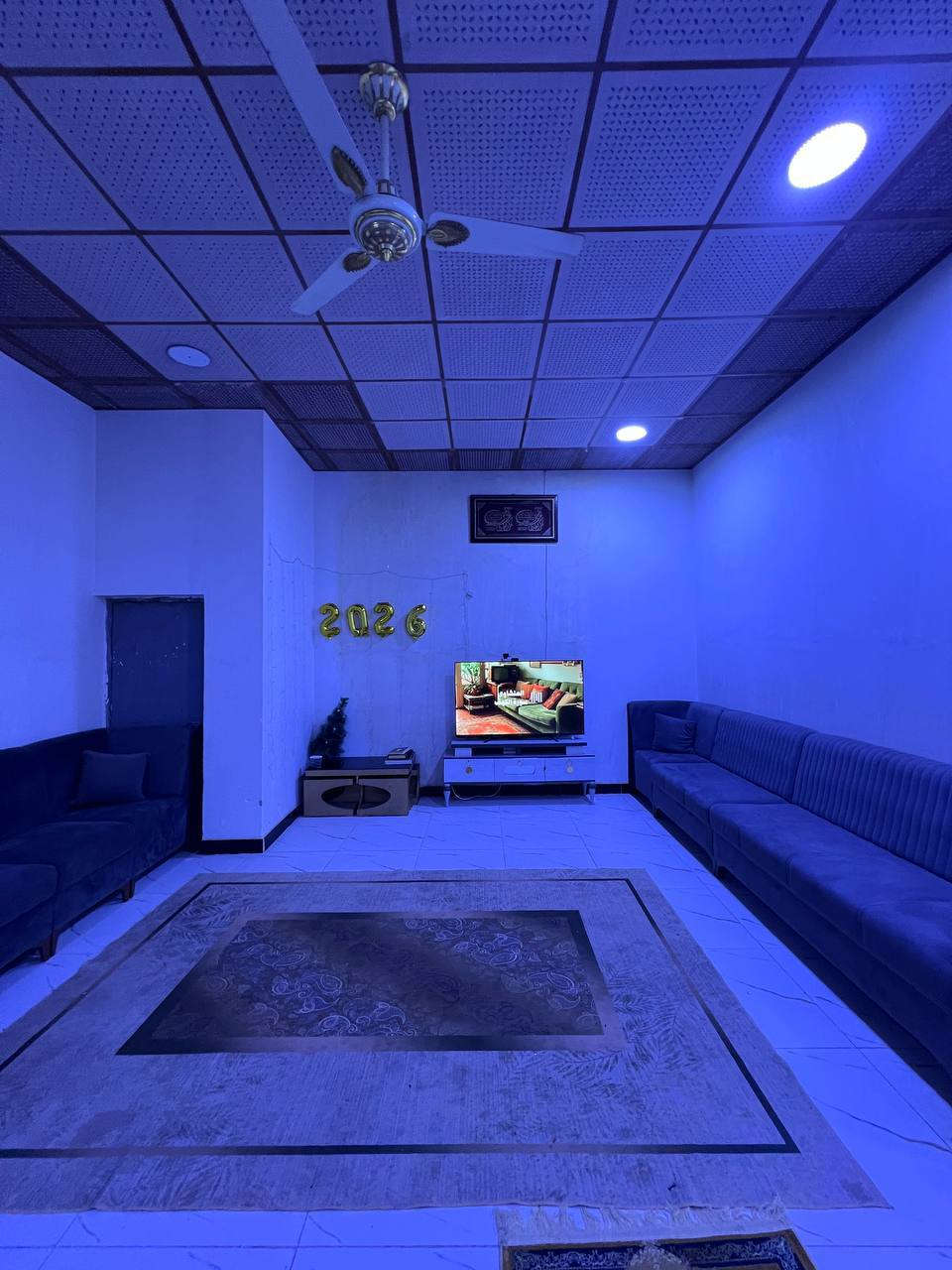 دار سكن للبيع
#المساحة :: 200م على شارع 10م
إبي الخصيب ابو كوصرة قرب سنتر طة
ملك صرف زراعي عراقي نموذج 25
#يحتوي :: كراج واسع حديقة صحيات خارجية
أستقبال مطبخ صالة واسعة مناور عدد اثنين 
إضافة إلى غرفتين منام وصحيات داخلية ودرج
#السعر :: 70 مليون قابل للتفاوض 
#للأستفسار :: ***********
