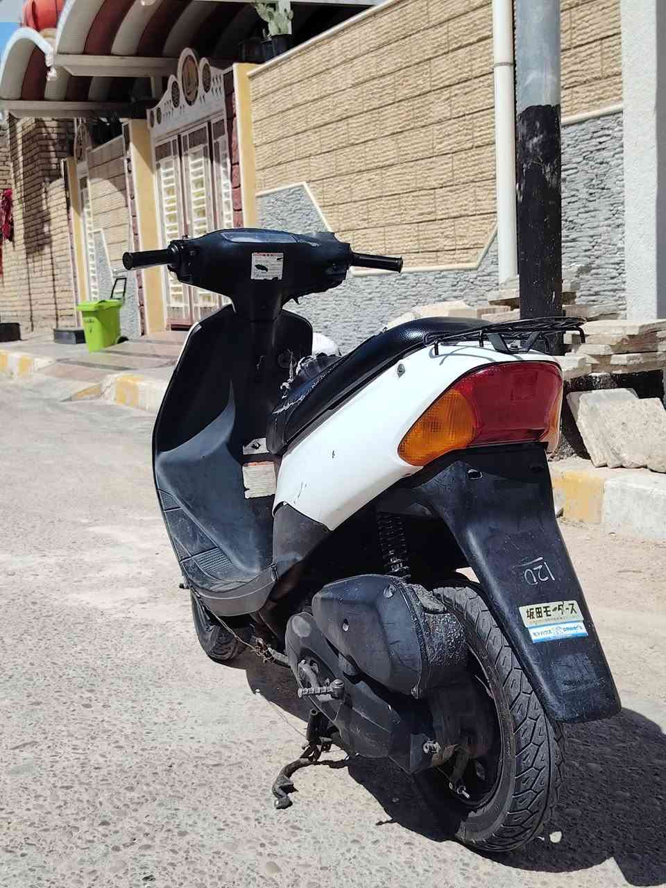 سلام عليكم شباب دراجه ساسوكي للبيع دراجه مفتوحه بس صوته ناعم دراجه كلشي شغال بيه تجي وسوقه واشوفه بعينك الاستفسار اتصل عل رقم ***********
