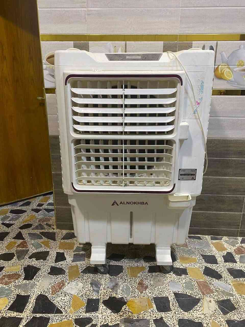 السلام عليكم رمضان كريم 
مبرده نوع ممتاز استخدام قليل كلش 
السعر 125 والجديده 260
المجر


**إذا كنت صاحب هذا الإعلان وتريد حذفه لأي سبب، رجاءا أرسل رسالة إلى الدعم الفني**