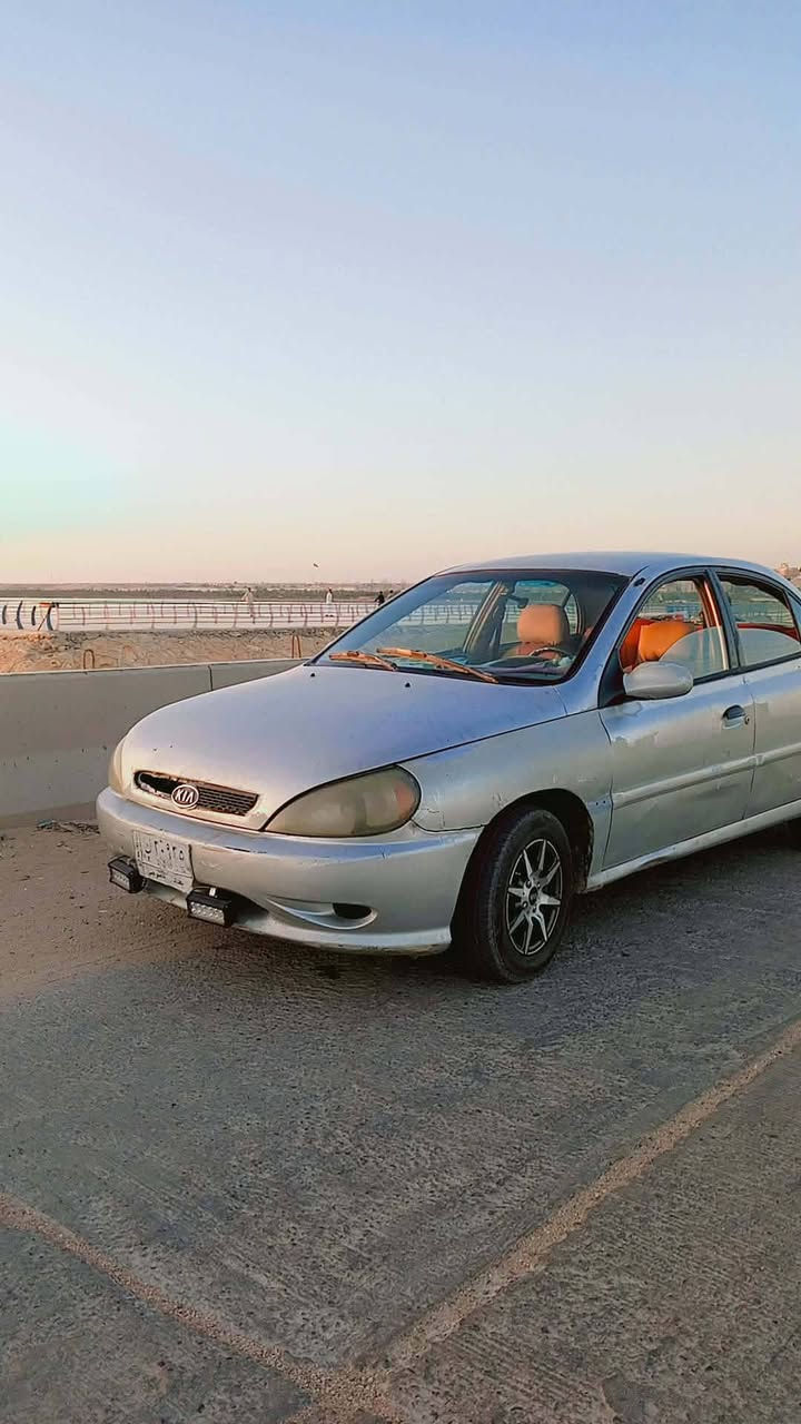 سلام عليكم كيا ريو مديل 2001رقم بغداد السياره كدام عينك  السياره دواخلها نضيفه  سعر السياره31 
  كير ومحرك مال حاويه تجي وتفحص وين ما يعجبك مكاني ديوانيه ***********
