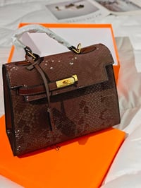 هرمز • ماركة هرمز • محابس • محبس • اكسسوارات شخصية • اكسسوارات • مجوهر...