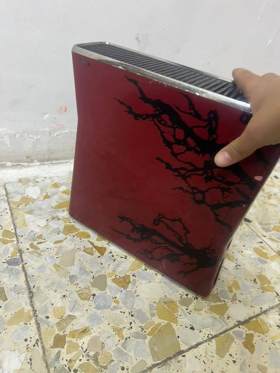 السلام عليكم بلي اكس بوكس 360 البلي خير من الله شغال صارلي شهر من خذيته وحتاجيت فلوس وريد ابيعه السعر خاص او ***********على هذا رقم مكان بغداد الحبيبيه
