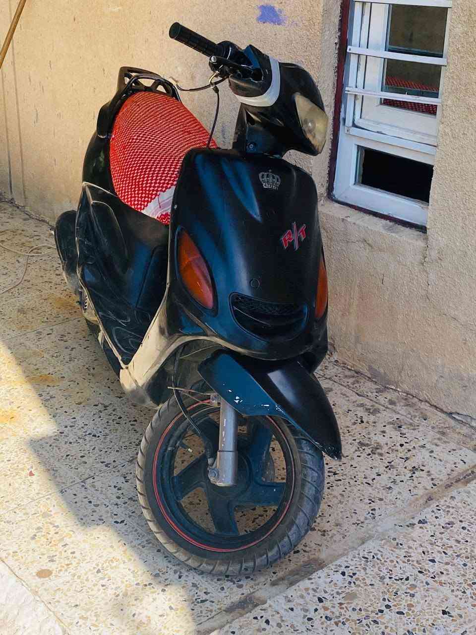 السلام عليكم
ماطور للبيع شغال كامل معمر جديد  تايرات جديدة لايت واشاير شغاله كامل بس سلف مابي

للاستفسار ***********
