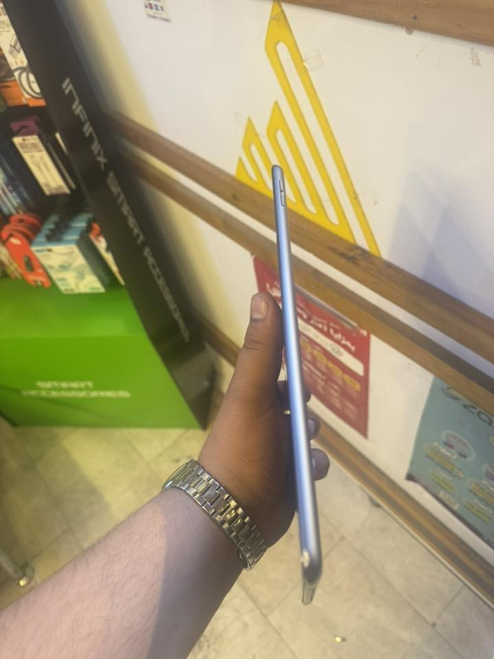 ايباد 9 للبيع مبدل كلازه
نضيف كلش بطاريه 88
شراي ***********
