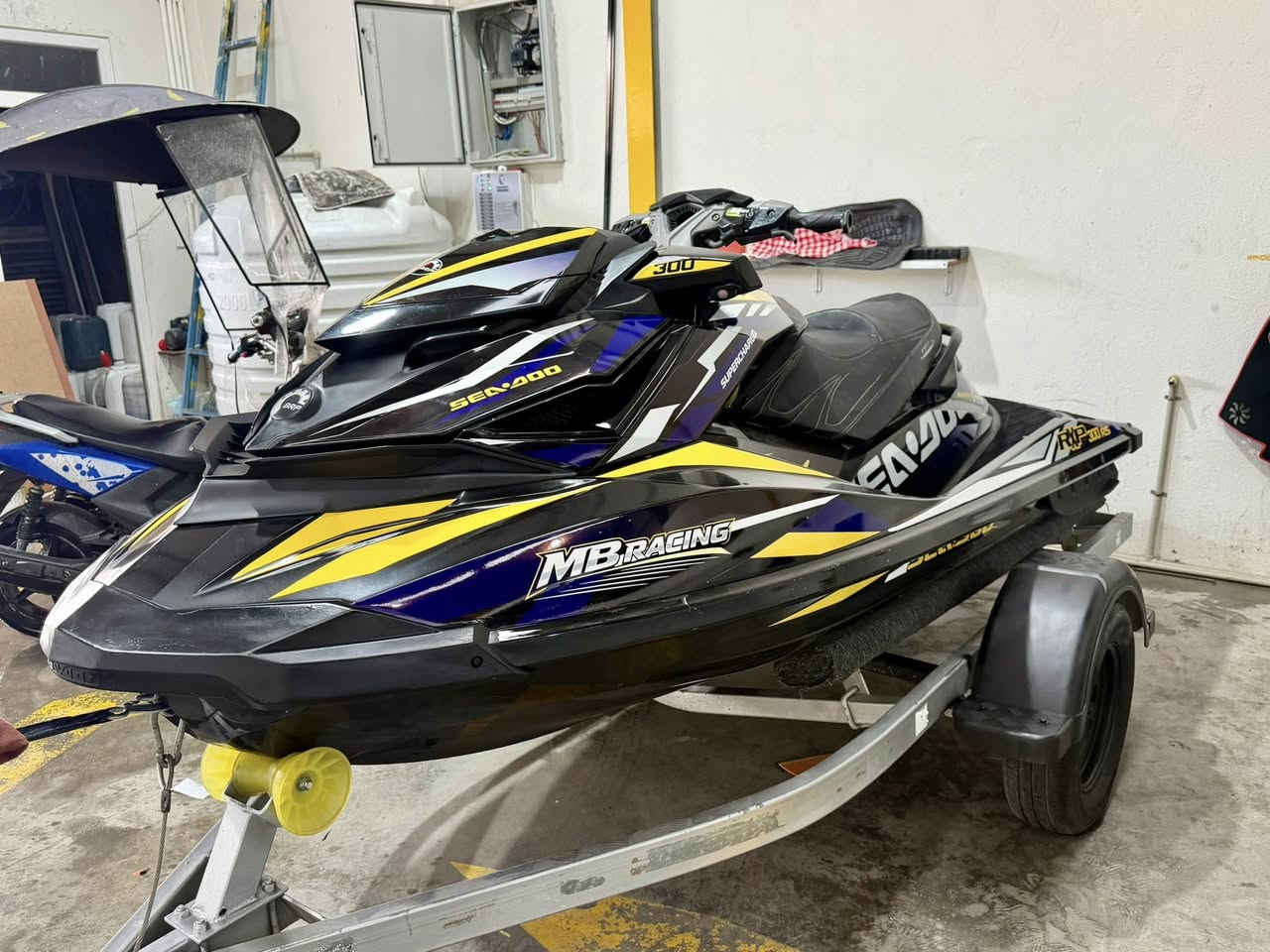 Seado RXP 260 2013
١٦٥ مشتغل 
سعر 72$
***********
