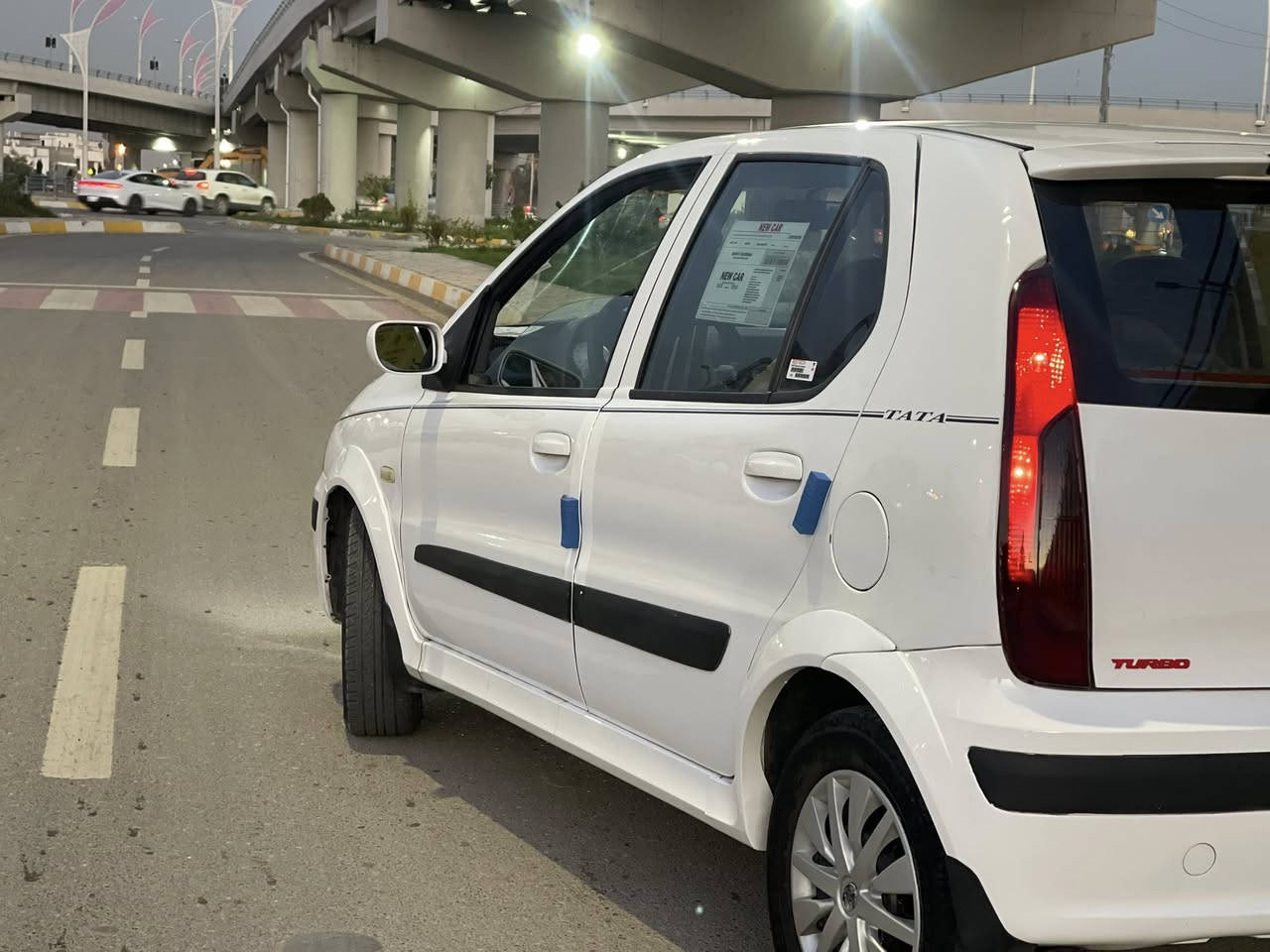 سلام عليكم تاتا للبيع.موديل 2006 رقم كركوك مميز سياره بسمي بطاقه بانزين بيه صبغ ربع بونيد و جاملغ خلفي صفحت سايق سياره تبريد و تدفئه شغال كير اوتماتيك و محرك كورله سعر 50 بيه مجال بسيط مكاني كركوك  رقم تلفون ***********.
