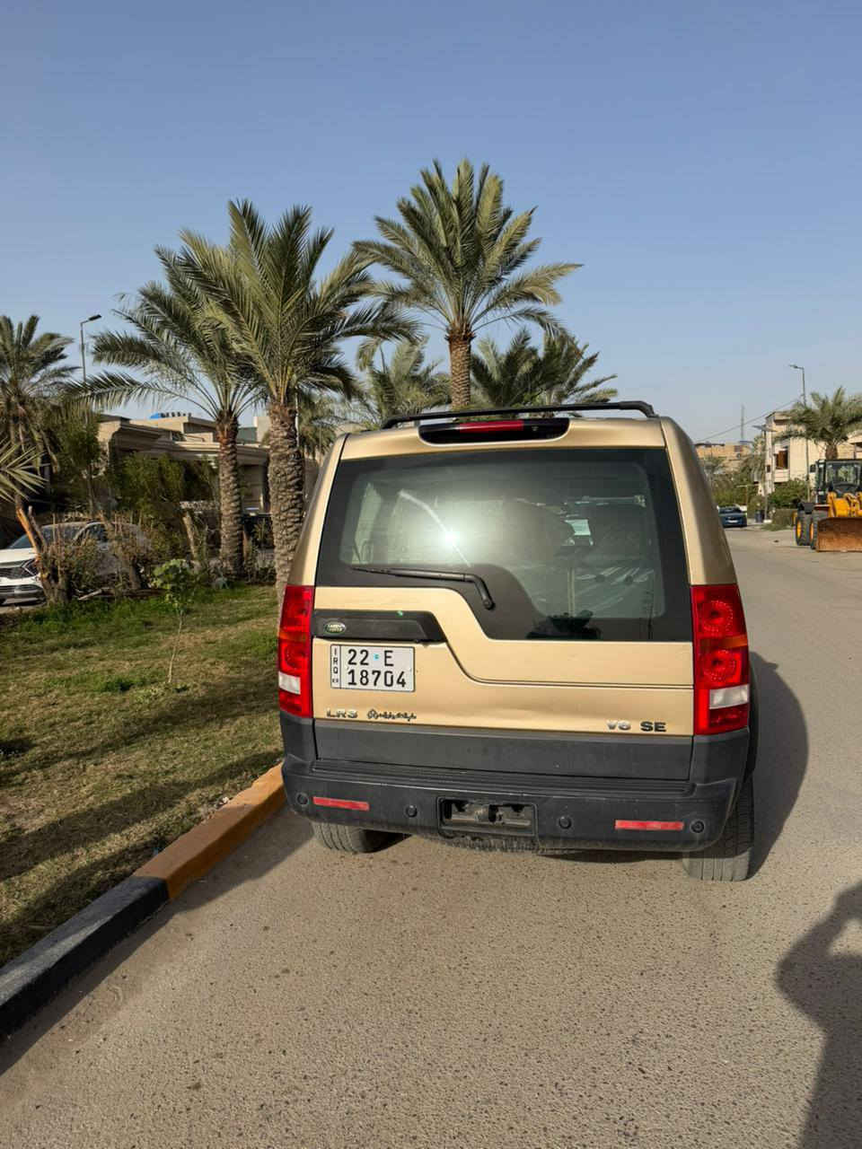 سلام عليكم
لاند روفر موديل ٢٠٠٦
رقم اربيل ب اسمي اتريد وكاله اتريد تحويل اني حاضر 
السياره فول مواصفات 
اتلث فتحتات اتلث قطع تبريد 
السياره كفاله عامه من الضربه والصبغ 
السياره مكينه ٨ سلندر 
بيها كازكيت ابيع ع وضعها
السعر ٨٠ وبيها مجال 
مكان السياره بغداد جميله 
غير متواجد ع فيس 
***********
