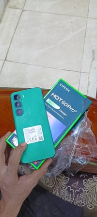 هوت ٦٠ برو بلس • نضيف • مستخدم شهرين