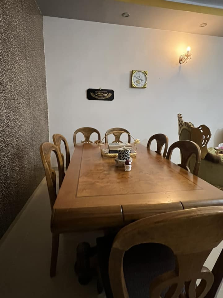 السلام عليكم 
اثاث بيت مستخدم للبيع كل من وسعره واذا كلهن يوجد خصم خاص
تخم دمياطي مصري اصلي شغل ايد مع الطبلات ينرادله بعض المللحظات1250.000
غرفة النوم الكبيرة 1250.000
غرفة الاصغر منهه 400.000 لان ينرادلهه بعض التصليحات

ميز طعام خشب زان 8 كراسي انتيكة 500.000

كعدة عربية تفصال واسفنج ضغط عالي 200.000 
كاونتر خشب تركي 500.000

مكانهن بغداد الكرخ للاستفسار *********** موجود واتساب
