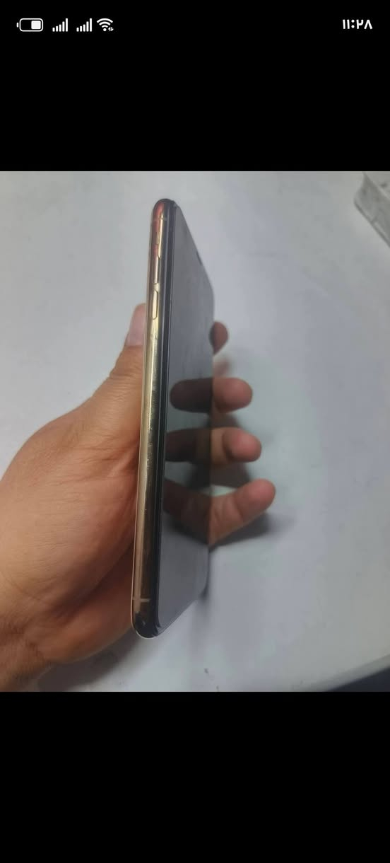 سلام عليكم اكس ماكس البيع جهاز بيه بس شوي سواد بل شاشه جهاز خير من الله الكامره عاطله السعر 180وبيه مجال ***********
