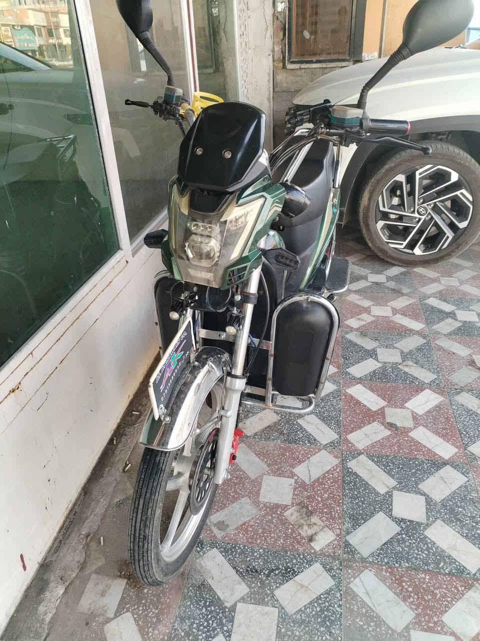 سلام عليكم 
للبيع دراجه شحن نوع الاخوين موديل 24
بطارات فول 
سعر 500وبيهه مجال 
ملاحضه مكلف بل نشرر اتصال على رقم 
***********
مكلف بل نشرر
