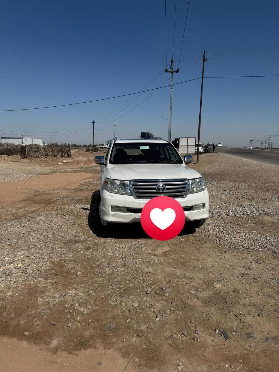 السلام عليكم لندكروز فكساره 8مكينه مكفوله سياره. عله وضع الشركه موديل 2010 سياره. كلش  نضيفه عداد 260الف  ٣٤٠ وبيه مجال ***********// ***********
