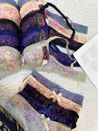 لانجري طقم • تركي درجه اولى • مقاس ٣٦-٣٨