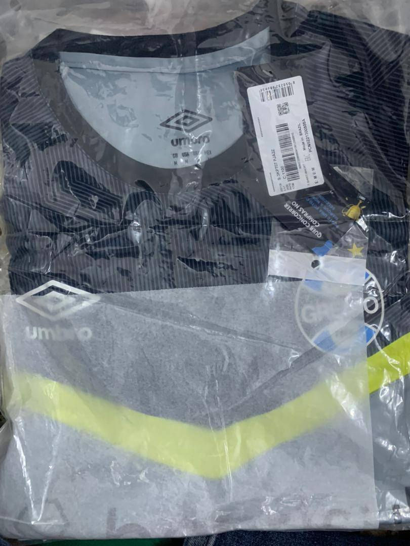 سلام و عليكوم
عندي دريسات جمله فقت ماركات  
ره قم موبايل ***********
 سعر قطعه 5 الف
