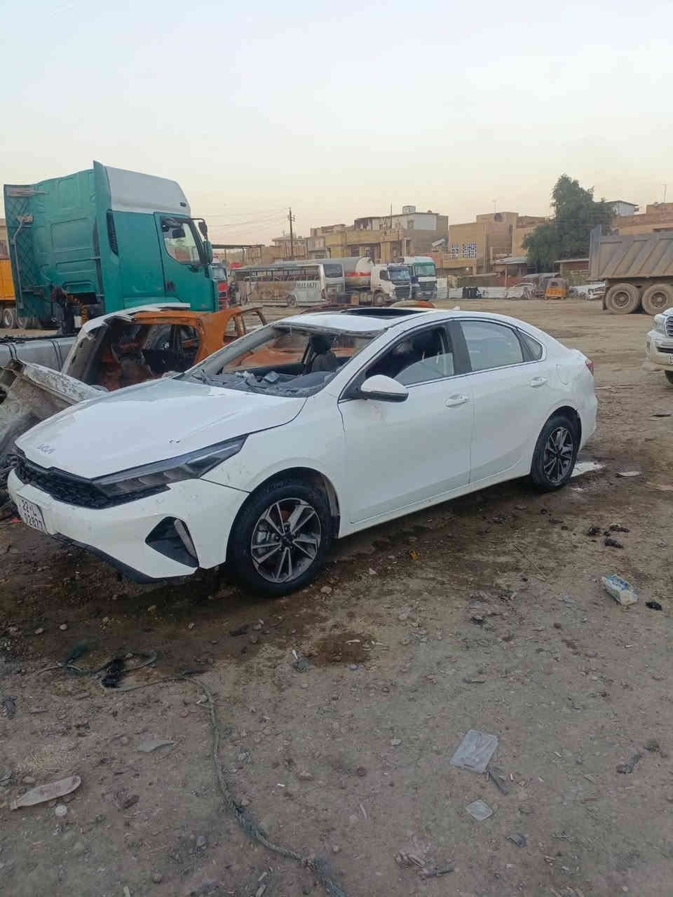 سلام عليكم 
كي 3 مديل 2024
رقمه بغداد تحويل مباشر 
محرك 1500

الموصفات 
فتحه
بصمه 
كامره دوره 
كشنات جلد 
السياره تعرضت الحادث ابيع 

*********** بغداد, العراق
