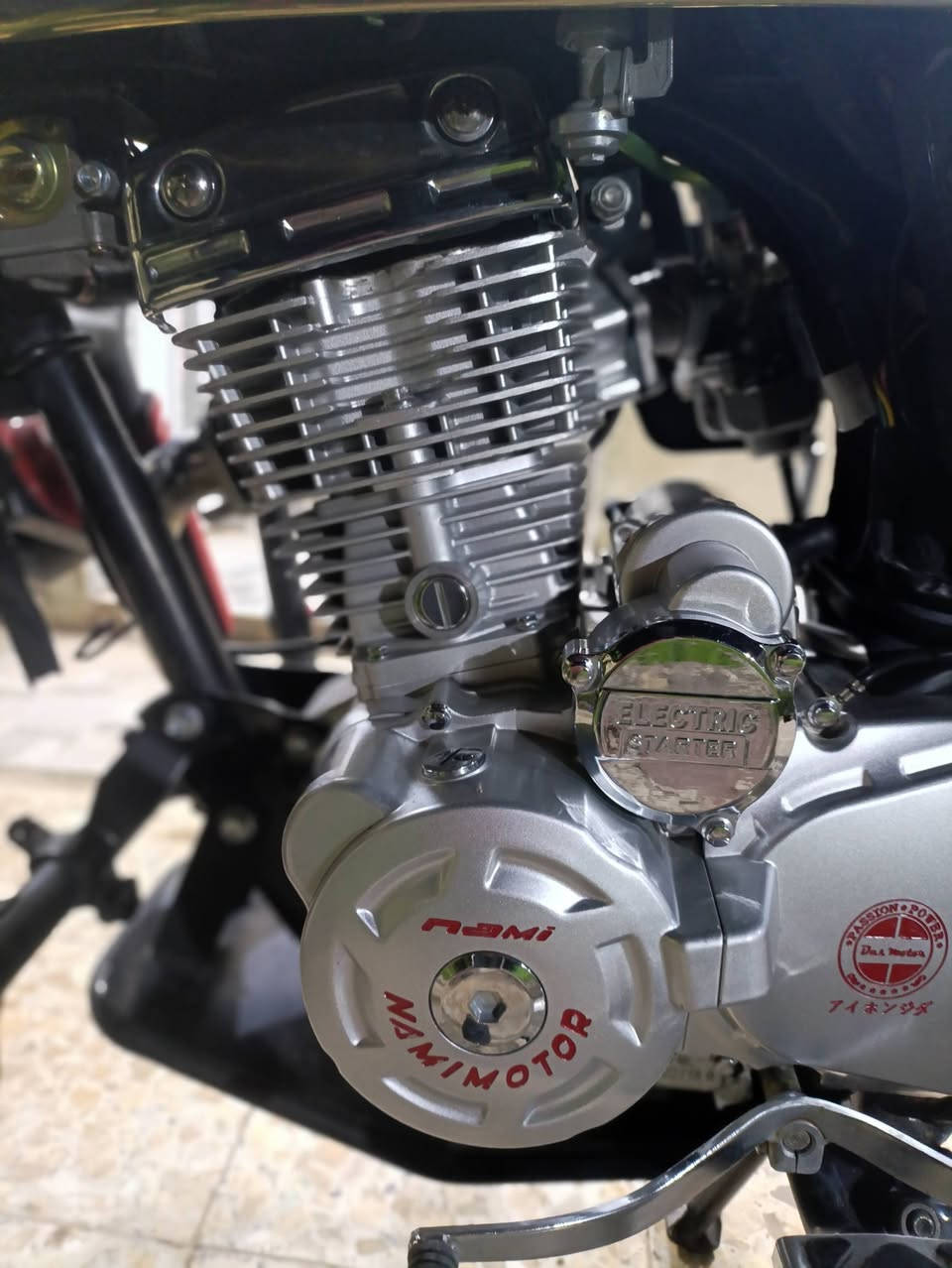 سلام عليكم  نامه برو موديل 25 200cc للبيع دبل دسك ماشيه 6000.. السعر 950 وبيهه مجال للطيبين مكفوله كفاله عامه اوراق كامله مكاني بغداد التاجي منشأ نصر ***********
