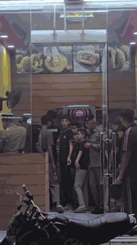 [مطعم سيد الفلافل ] بحاجة الى  خلفة طاوة  يومية 25الف من 12ظهرا الى ال...