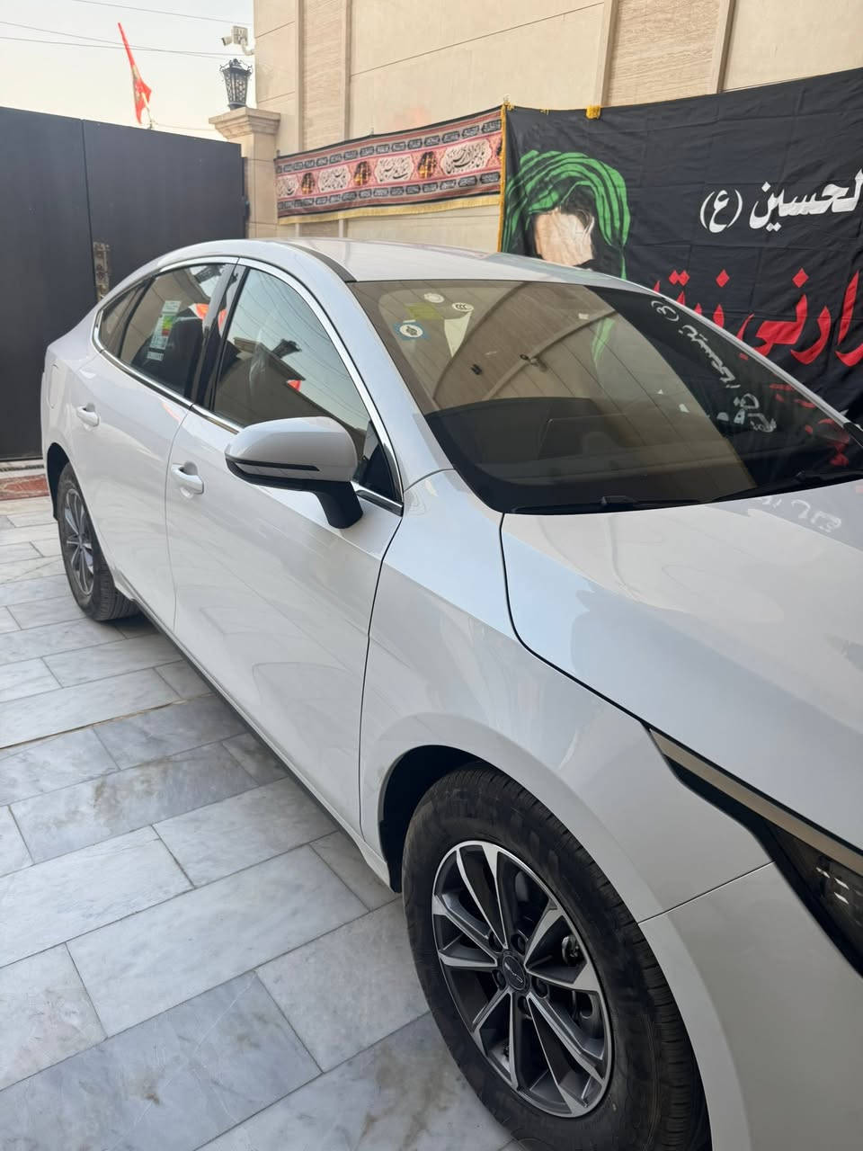 السلام عليكم بي واي دي دستريول مديل25 ماشيه 5000اخت الزيرو مكفوله ماعده ضربه خفيفه بجنطه وراجعه بارد معروفه مواصفاتهه رايدهه 19 مليون وبيه مجال للطيبين رقم بغداد بسمي مكان بغداد الرصافه ***********
