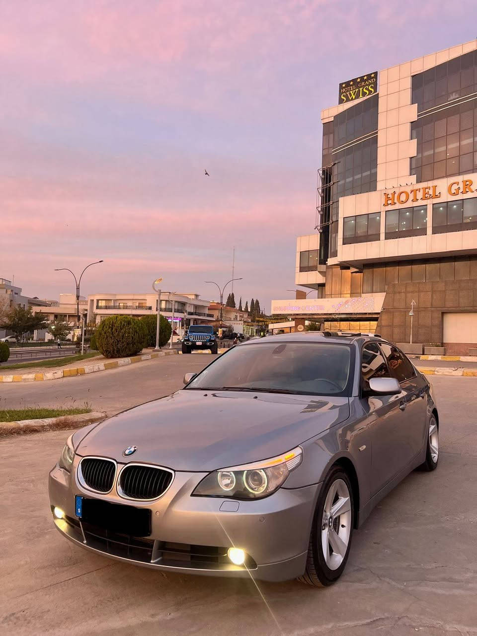 بي ايم
***********.*********** 
2005
530i
سعر ٩٥مجال
جافو برو
كوشن هيتر كوشن جلد
١٢حركه 
سلايت 
فول فول موصفاته
شاشه مه زن 
منفيزت ابراهيم خليل اصلي
اف ساله هي داخل بوي
سياره كه كه له كي خاوين  
 سيارا كوشن زه رده 
شاشه ماوس
مكينه ره ش 
سياره زور موصفادي تيدايه  
سياره كه له ك خاوينه  .گير او مكينه شه رته 
سيار سقف حيزام شه رته أربيل, العراق
