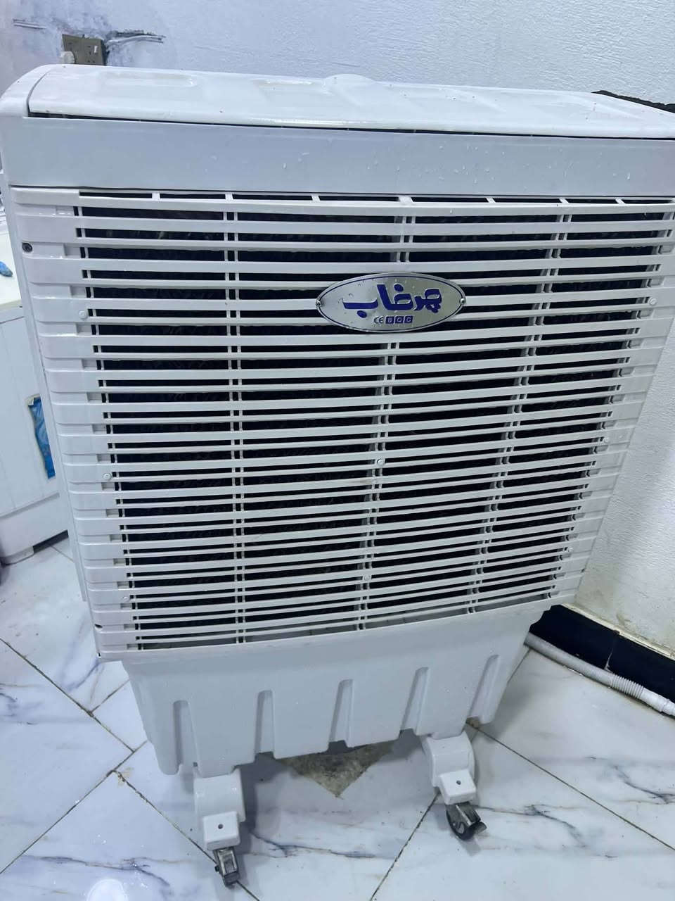 كونفيره حجم الكبير  اخت الجديده وع فحص مكان حي الجهاد 
السعر 185 
***********

