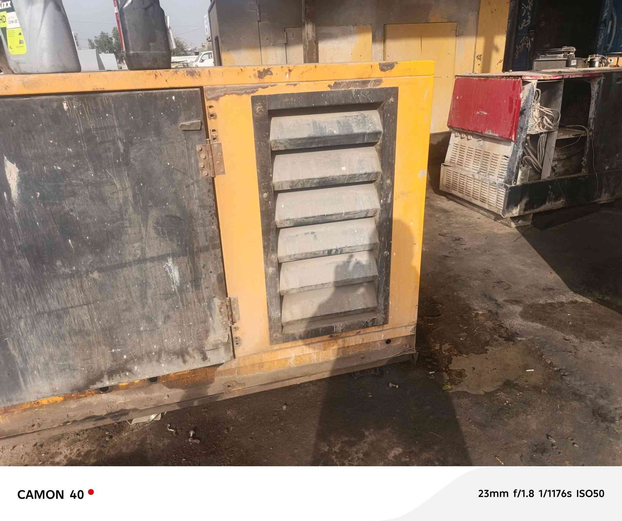 كاتم فارغ للبيع مال 50 او 65 حسنين السعر ثلاث اوراق للاستفسار اكثر***********
