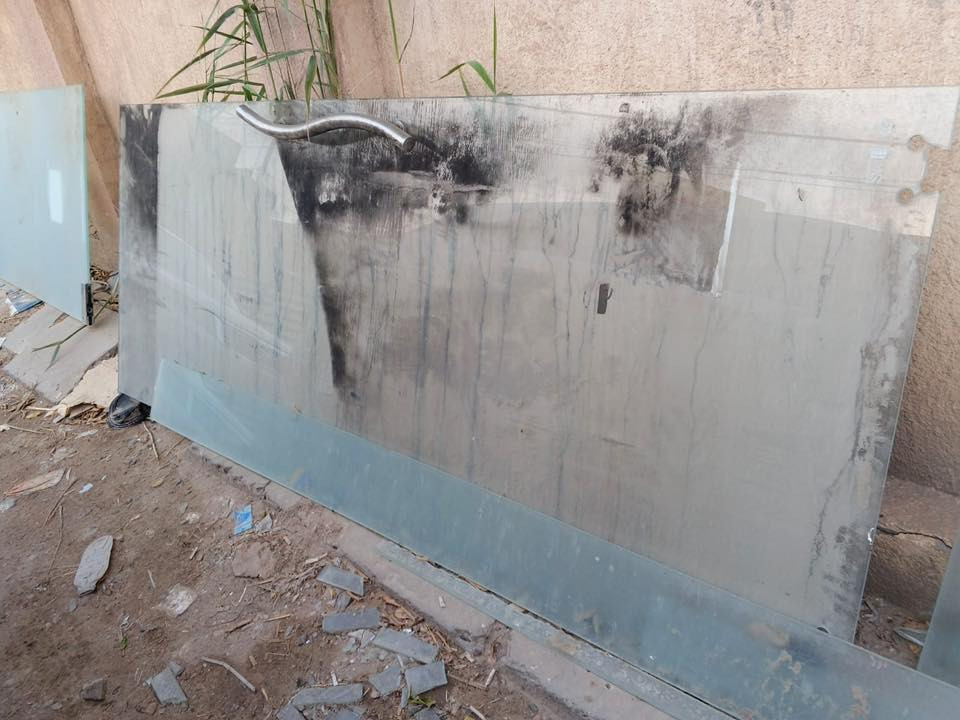 السلام عليكم جام باب وجام سلايت ضبابي للبيع ضد الكسر نضيفات 
مكاني بابل***********فقط الشراي يتصل
