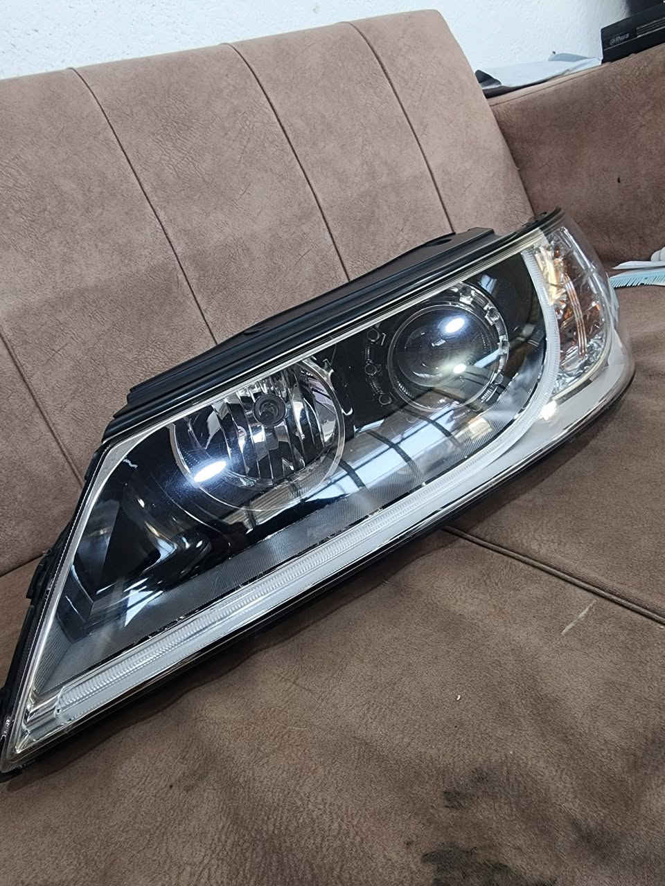 خلي سيارتك مميزه
السلام عليكم جماعة الازيرا الى اادللكم والله ون الجناي خل يجي 
لايتات ازيرا رياضي عدسه لد نهاري زينون بلادي شركه داخل اسود 
ينشدن من موديل 2007 لحد موديل 2010 
بس والله العضيم مخيفات كلش 
سعرهن بلاش كل هاذا الجمال ( 250 ) الف فقط 
متوفر توصيل جميع محافضات العراق مجانا 
الاستفسار اكثر الاتصال على *********** متواجد على نت
