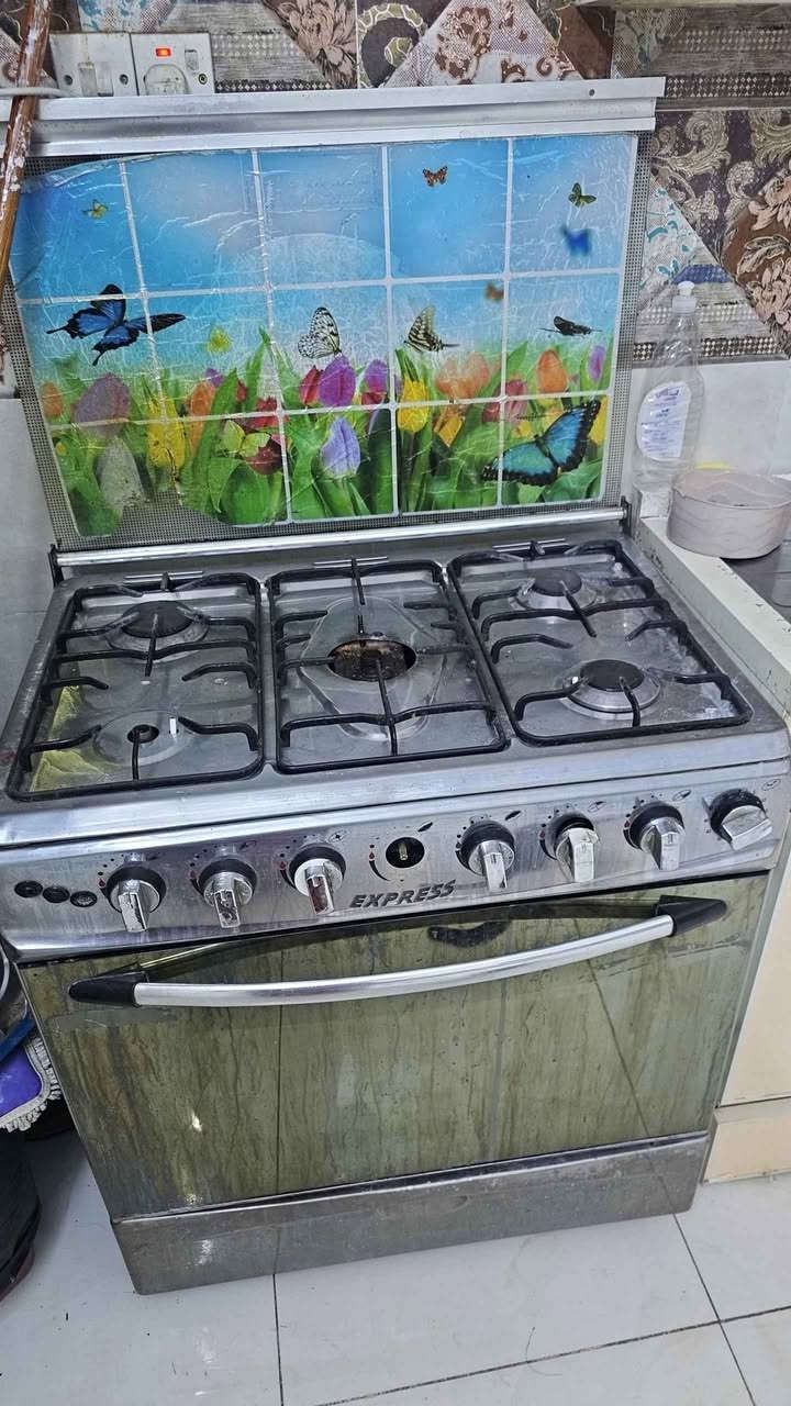 طباخ ٥ عيون شغال اكبريس وفرن شغال نظيف بس نقصه ٣ عيون وموجودات ينباعن ١٥٠ سعره
وباب حمام جديده لوك ممشدوده سعرها ٨٠
مكانهم الوشاش بغداد, العراق


**إذا كنت صاحب هذا الإعلان وتريد حذفه لأي سبب، رجاءا أرسل رسالة إلى الدعم الفني**