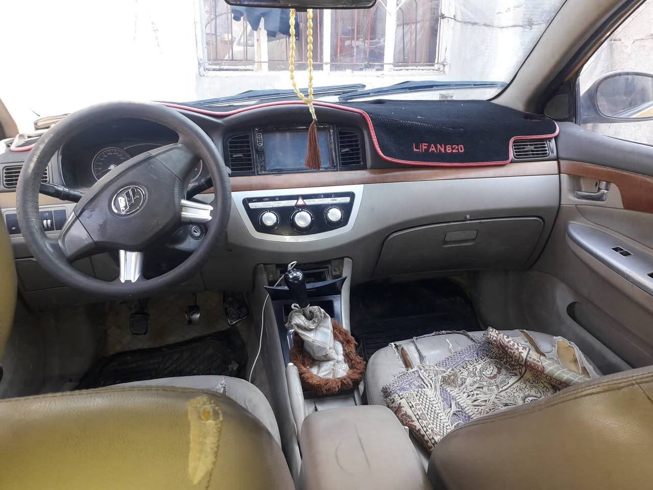 للبيع موديل 12 محرك شرط تبريد شرط
الكير عالنمرة الثانية يفلت باب السائق معدل عالبارد بيها جاملغ خلفي بدون داخل 
السعر 37 وبيها مجال


**إذا كنت صاحب هذا الإعلان وتريد حذفه لأي سبب، رجاءا أرسل رسالة إلى الدعم الفني**