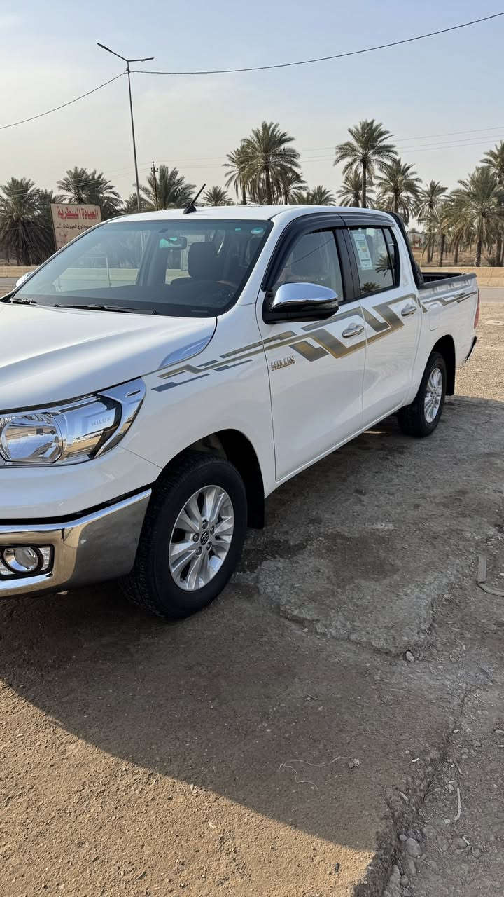 هايلوكس موديل 2025 كويتي ماشيه 1700 ك عل وضع شركه مكفوله كفاله عامه مكاني بغداد 
السعر 305 يعني 3 دفتر و5  
غير متوجد عل نت 
***********
