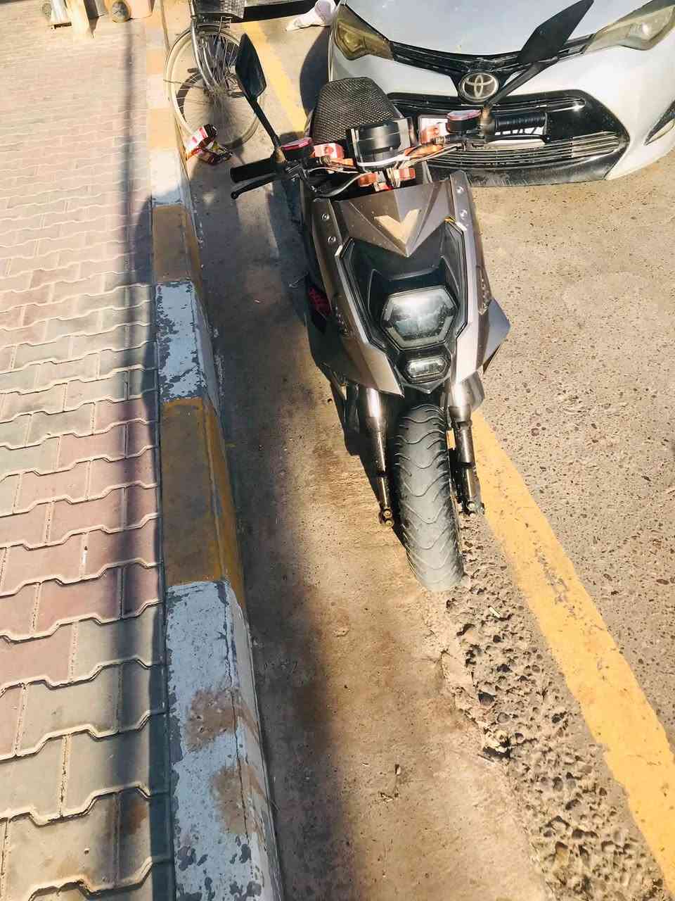 السلام عليكم. دراجه شحن النوع سكنس جبلي الدراجه كلشي شغال بيه والبطارية جدد الدراجه رايده ٣٧٥الف المكان سامراء الرقم ***********
