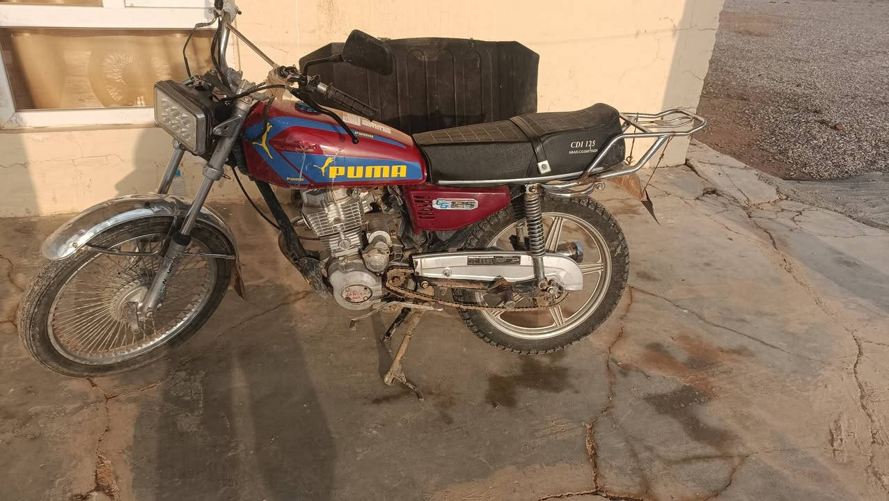 موطور اربعه كير محرك 5 نص هندر ضو شغال كلو كامل شغل وامش السعر 175 وبي مجال .***********
