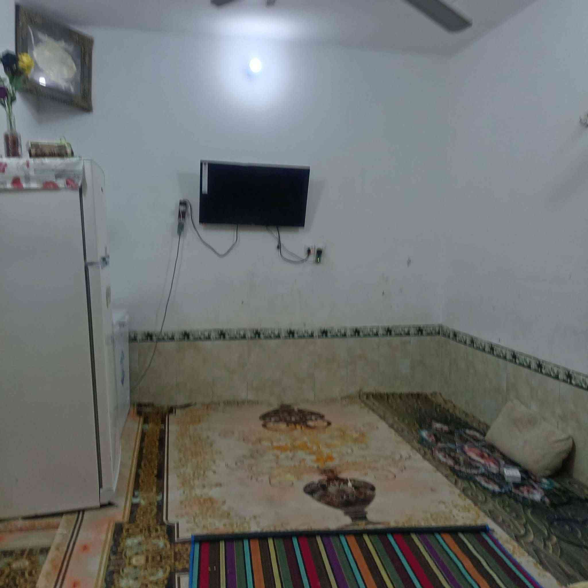 السلام عليكم ورحمة الله وبركاته بيت للبيع ١٥٦ متر بنا طابوك  وعالي عن شارع بي ٢غرف وبراني وصاله ومطبخ وصحيات وساحه قرب مدرسه الشهيد فيصل 
***********
