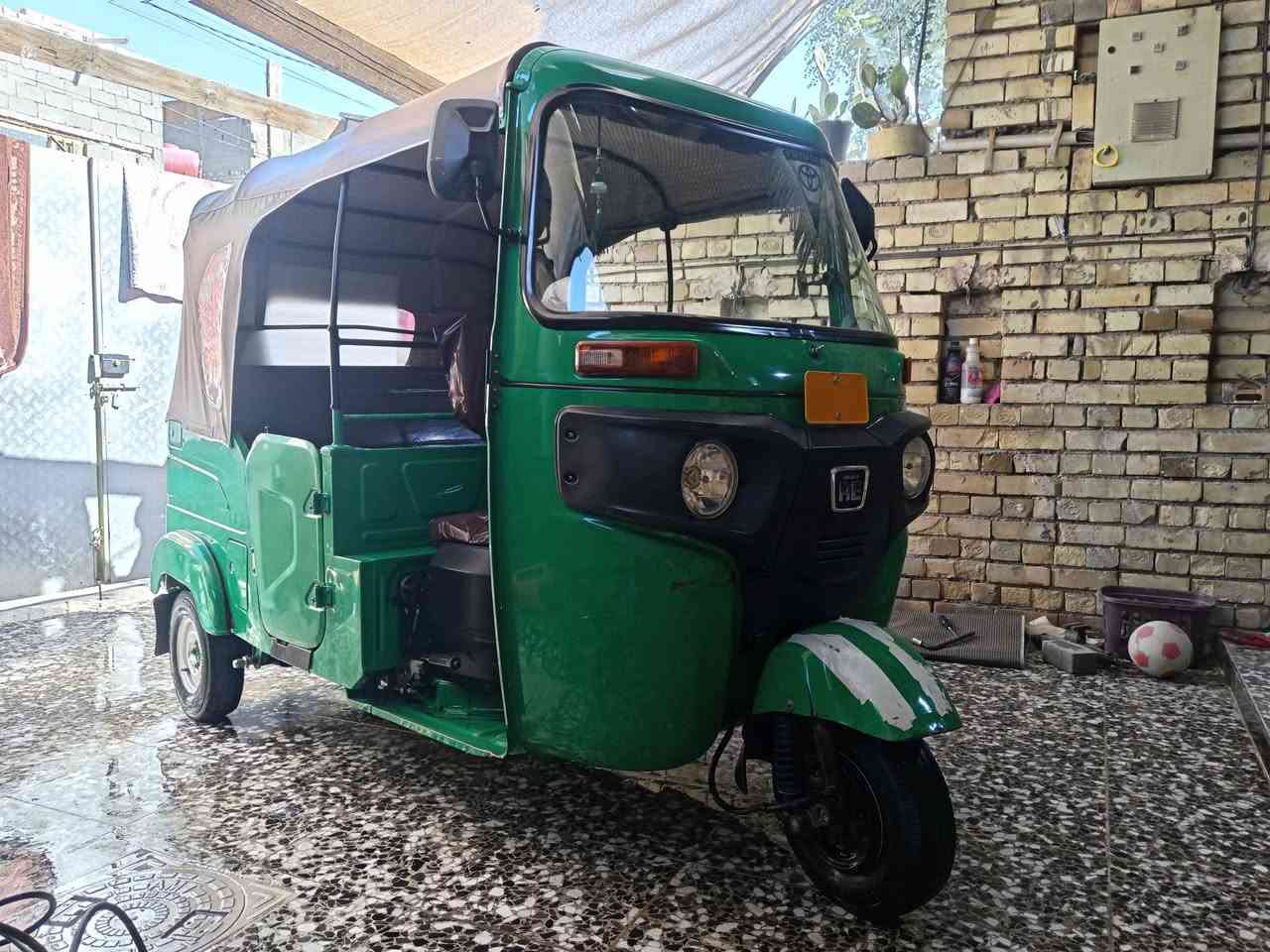 السلام عليكم تكتك البيع خضره 💚💚22شهر 11ام الكنرمرقم مستلم سنويه فقط المكان البلديات شريط نظافتهه كدام عينك المحرك مكفول مابيهه بس هاي طخه مضحه بصوره السعر 8ملاين و800وبيهه مجال كلش بصيط رقم الهاتف ***********
