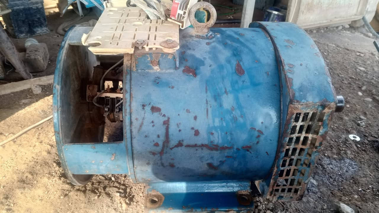 السلام عليكم 
توليد نضيف 
15K
12KW
شرط شغل 
مكان ديالى كنعان 
 الاستفتاء ***********
