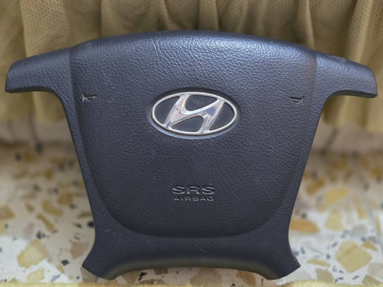 السلام عليكم 
ايرباك كامل سنتافيا ٢٠٠٧-٢٠١٢
 تفصيخ اصلي حاوية 
***********واتساب
