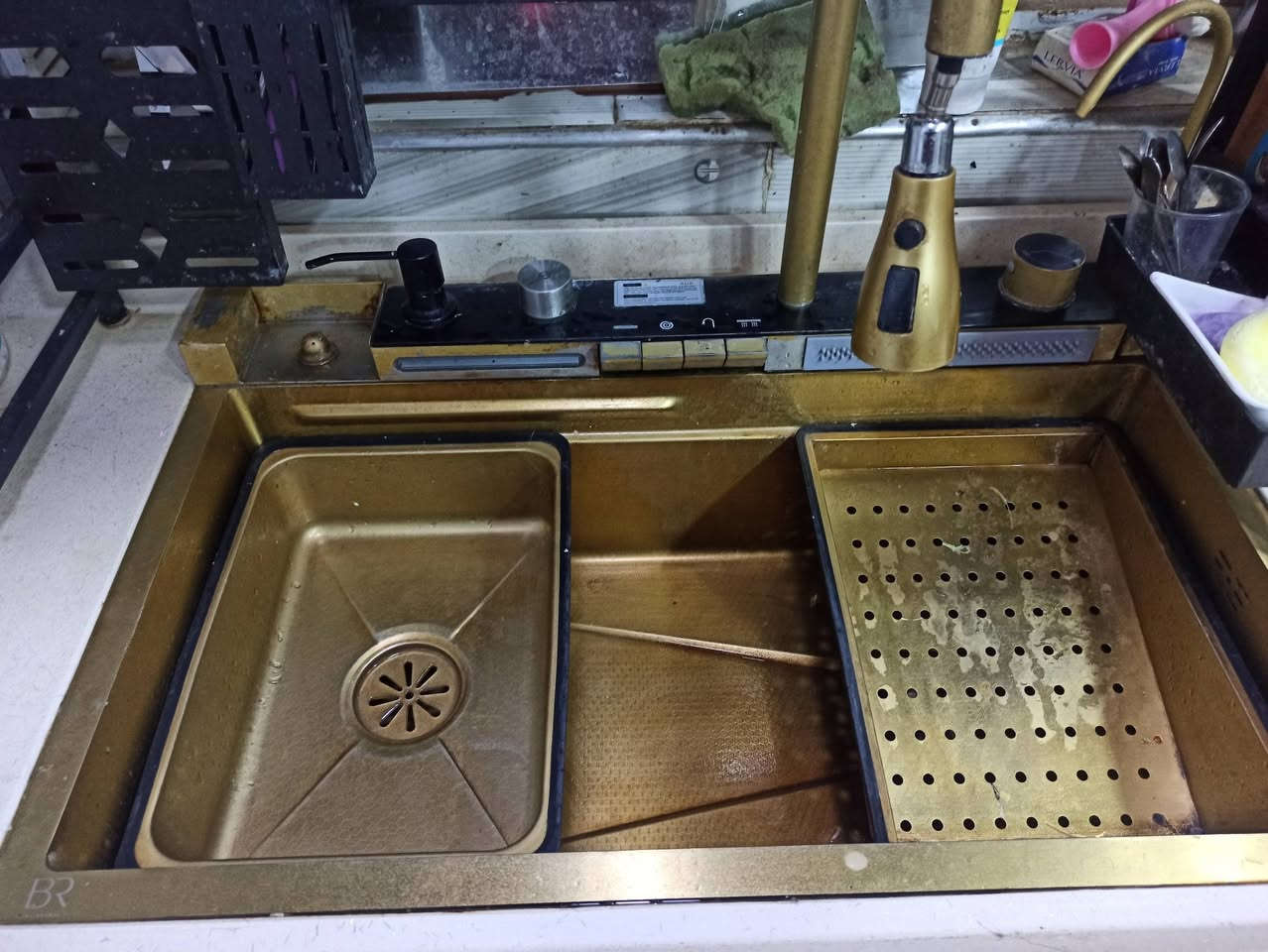 كاونتر خشب HDF للبيع مع الطباخ والمفرغه والسنك شلال السعر مليون وبي مجال في  الديوانيه


**إذا كنت صاحب هذا الإعلان وتريد حذفه لأي سبب، رجاءا أرسل رسالة إلى الدعم الفني**