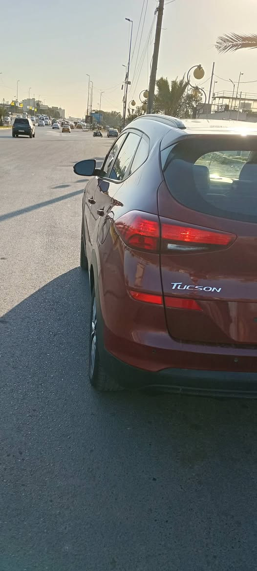 بيع مستعجل
السلام عليكم ورحمة الله وبركاته
توسان موديل 2019وارد أمريكي فول مواصفات 
كير مكينة مكفولات 
تخم تاير جديد 
باتري جديد 
تبريد ثلج 
مواصفات السيارة 
تبريد قطعتين
بانورامة 
فول رادار 
بصمة 
كشنات كهربائية 
تدفئة بل كشنات 
السونار مرفق بل منشور 
مكاني بغداد جسر ديالى الجديد 
رقم الهاتف ***********
