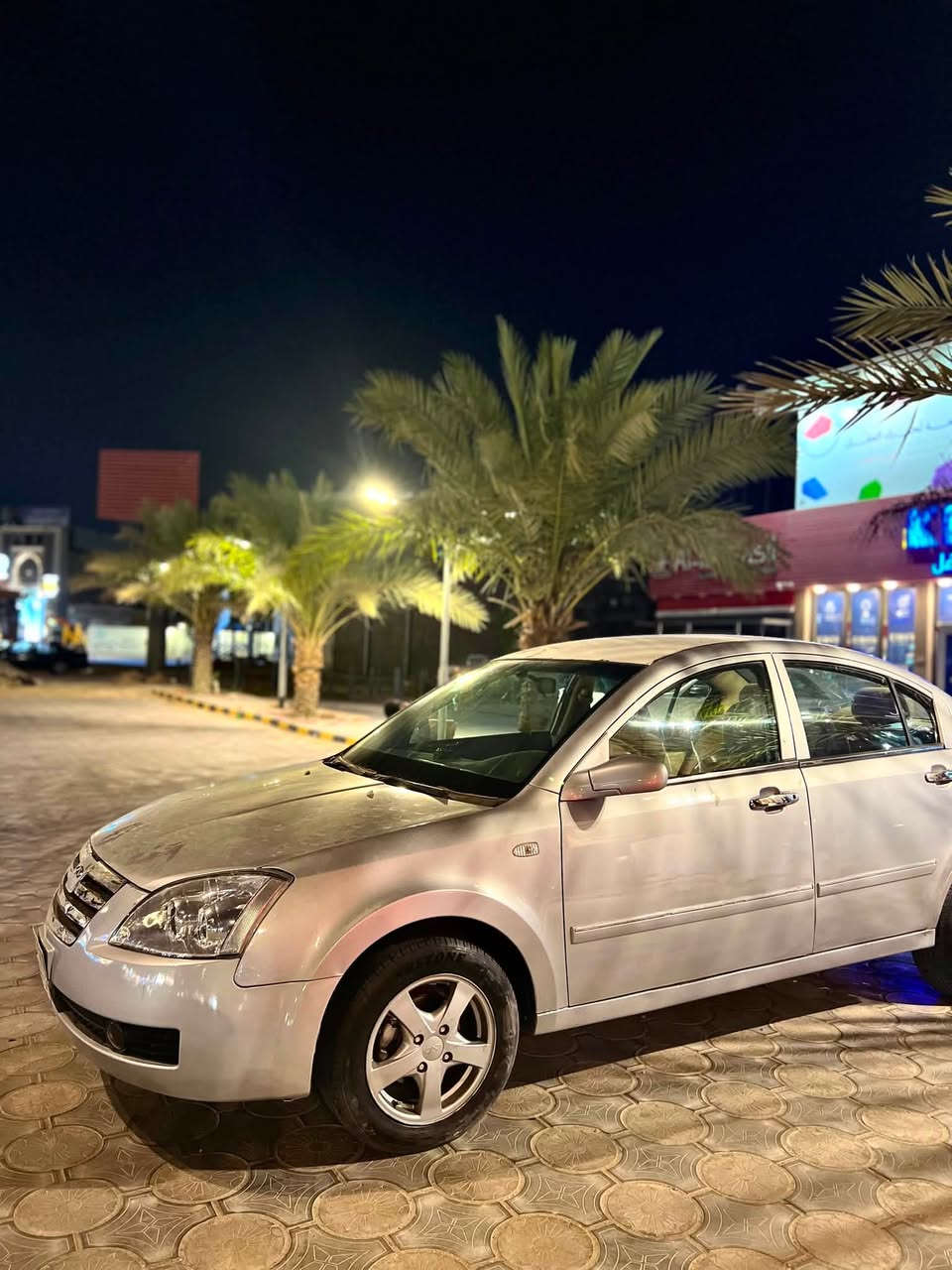 سلام عليكم اخوتي الطيبين 
شيري اي فايف للبيع مديل ٢٠١١ سيارة بدون نقص حدادية مكينة كير شرط الفحص قطرة صبغ مابيها سابقاً فقط سويت الخياسات جان بيها شي بسيط تبريد مكينة كير كفالة حدادة جديد سيارة نعومة ونشاط شرط الزيرو سعر ٤٥ مكلف ب النشر رقم صاحب السيارة *********** مكانها نجف حي الاشتراكي
