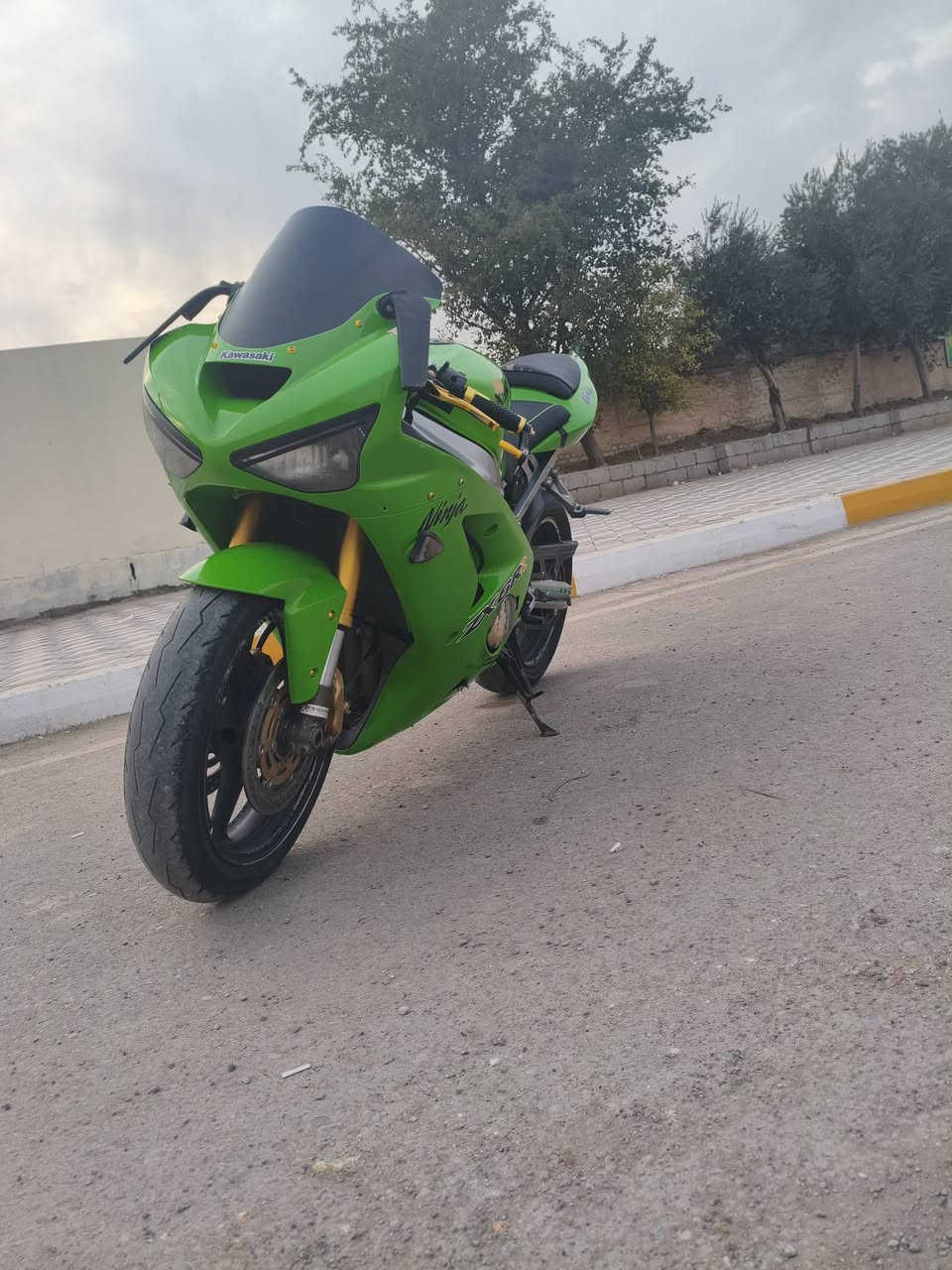 كاوسكي 636 2004 دراجه كفاله عامه مفتوح كور فقط مبدل ضاغطه وزنجيل رياضيه سعر 30 وبيها مجال شراي اتصل ‏‪0772 467 0414‬‏
