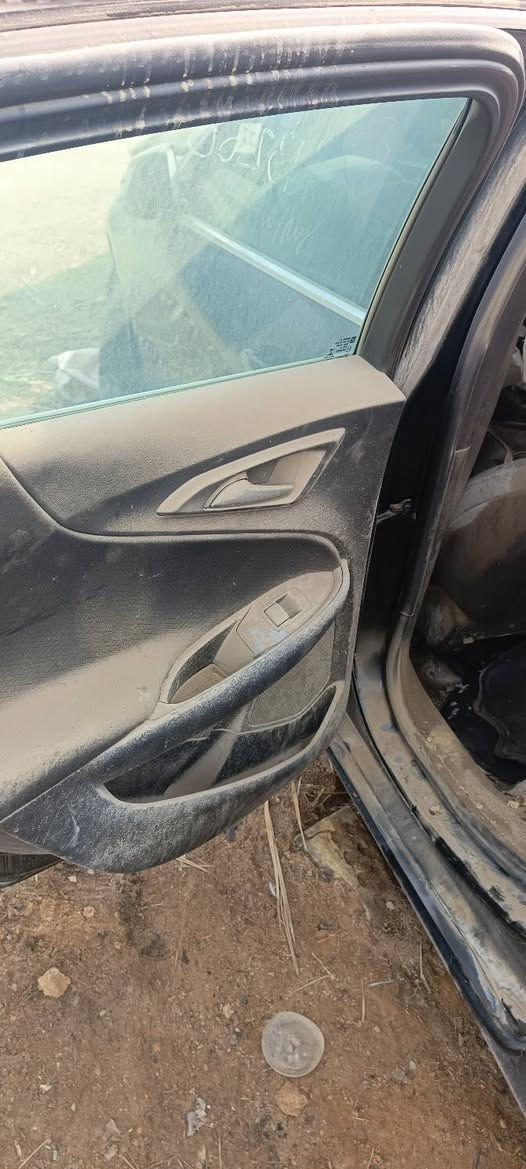 السلام عليكم ماليبو لبيع موديل 23 تنباع على حادثه من امريكا بيه اوراق كامله تترقم اي محافظه  وياها سياره ثانيه مقصوصه موديل 22 غراضه كلهن موجودات سعرهن ثنينهم60ورقه العنوان المسيب موبايل*********** بغداد, العراق
