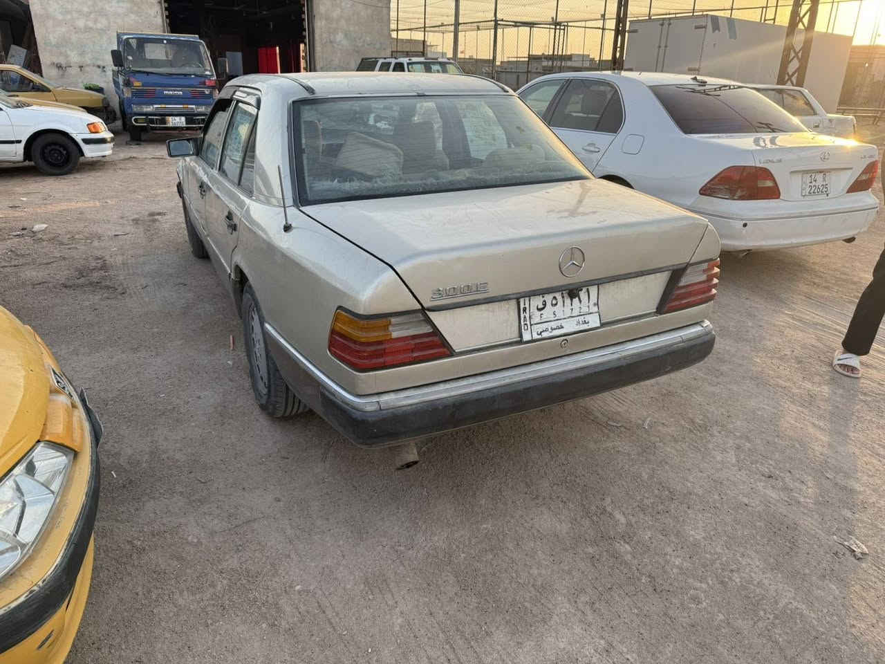 مارسدس دب محرك بطه  سياره جاهزه حداده تخم تاير تبريد شغال سعره 35 بيه مجال مكاني بصره الهارثه معرض الجوادين ***********
