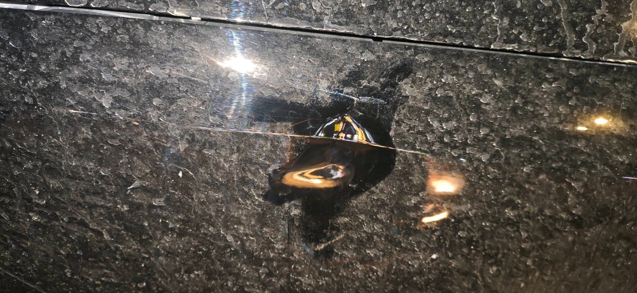 السلام عليكم
Byd seal 05 للبيع

مواصفاتها المعروفة شاشة تحكمات نظام ذكي السيارة بعدها ماشية بس ٢٥٠٠ كيلو غراضها كاملة وياها ارضيات الفوم والعدة كلها وياها شاحنة اصلية بدون ايرث وايرليس تنربط على التلفون بيها طخة صغيرة بالجاملغ الايسر الامامي مرقمة بغداد كامل السعر ١٨ مليون

