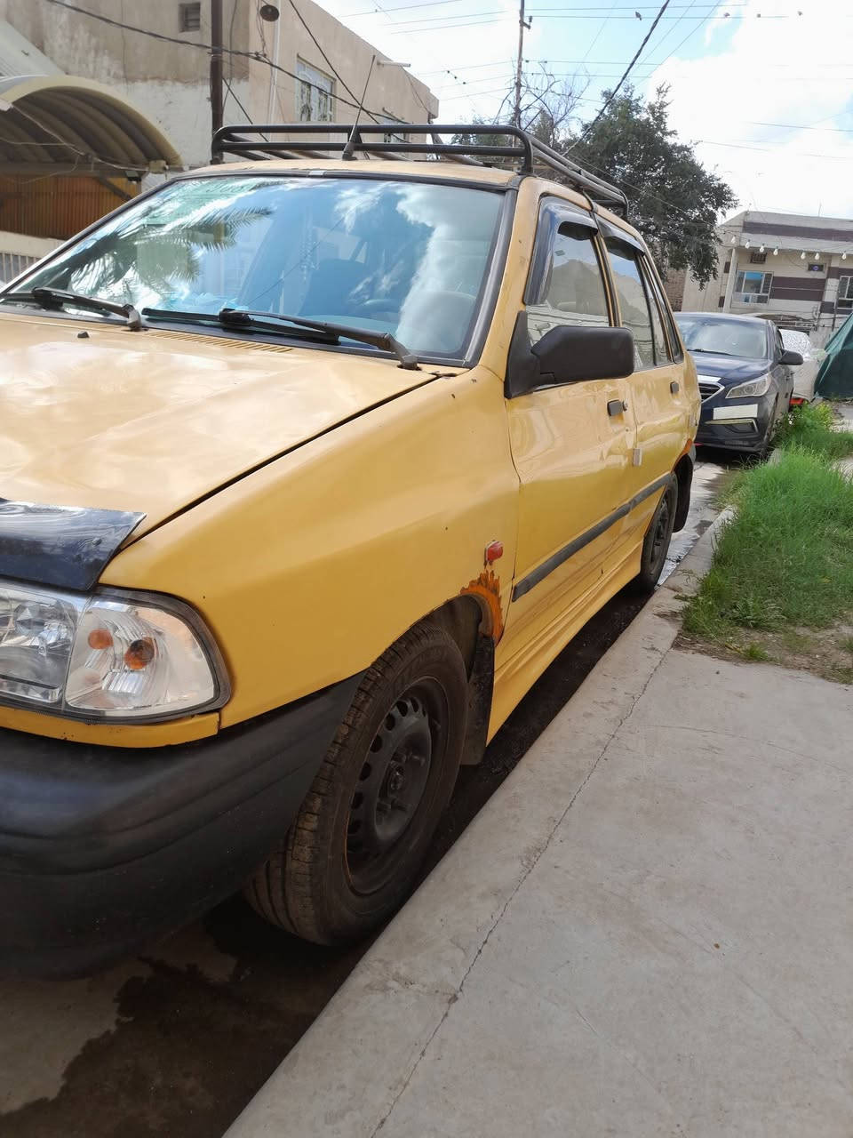 السلام عليكم سايبه للبيع موديل 2012 رقم انكليزي سنويه لغايه 31 هزه جديده مصفره هيئه وغرامات تحويل عقد مروريه سياره جاهزه خير من الله تبديل ما بيها شواصي براكيت خير من الله لا لحيم ولا فطر مكينه كسر كرتونه لا صرف ولا تبخير ناعمه كير خير من الله مشط باور خير من الله ما بيها نضوح ولا صوت سياره ناعمه ما شاء الله    كهربائيات صدر امامي خلفي تخم تاير دواخل جديده كاعيه جلد تخم تاير جديد كهربائياته كلها شغاله الهلالات معمره فقط وما مصبوغات  واضحه بالصور اخوان السعر 27 المكان بغداد الكاظميه اتصال على رقم اسيا فقط*********** كورك واتساب بي***********
