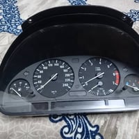 للبيع عقل كاسحه 35 محرك مي+كيجات شغاله فقط شاشه الاعطال ماكو كتابه كله...