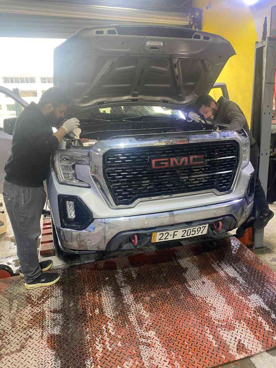 🔥 جمس سيرا 2021 للبيع 🔥
سيارة قوية ونظيفة وعداد قليل بحالة نادرة بهالسوق
🚘 المواصفات: • جمس سيرا 2021 وارد أمريكا
• دبل قمارة (باب طويل / بدي قصير)
• مكينة V8 5300
• دفع رباعي (4×4)
• ستاندر
• العداد: 40 ألف كم
🎨 الحالة: • صبغ: جاملغ أمامي أيمن + ربع الجاملغ الخلفي الأيمن
• صور الحادث ورقم الشاصي موجودة للشفافية
• رقم أربيل والسيارة باسمي
📍 الموقع: بغداد
📞 للاتصال:
***********
💰 السعر: (280$)
⚡ سيارة جاهزة للفحص وما تحتاج مصروف
