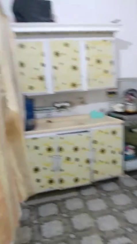 صباح الخير والعافية كاونتر مترين اونص كله مرمر ولسنك متر ونص هم مرمر سعره 400 اربع قطع العنوان الشطره الفتاحيه ***********
