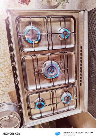 طباخ كريازي مصري نظيف شغال شرط مكان الموصل لايسر الاستفسار انتصال على الرقم ***********
