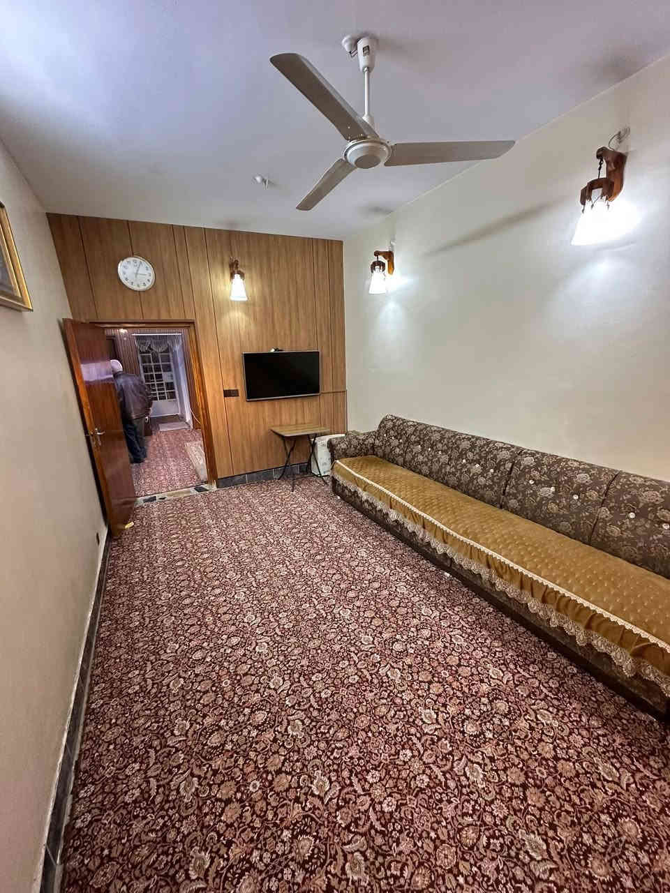 #مكتب_جوهرة_فلسطين 🏫
مشتمل بناء نظيف للبيع شارع فلسطين 

مساحه 100متر 

الواجه 6 متر  

النزال 16/66متر 

📍شارع فلسطين محله 504

لمزيد من الاستفسارا الإتصال على -الأرقام :

☎️ ***********زيدون

☎️ *********** مهندس علي

او زيارة موقع المكتب 

📍شارع فلسطين قرب فلكة مصرف الرافدين 

📝 نستقبل كافة طلباتكم وعروضكم وعلى مدار الساعة ⏱️
